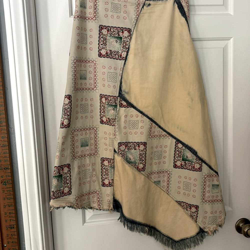 Skirt, size 8-10 denim fabric Cute boho skirt.